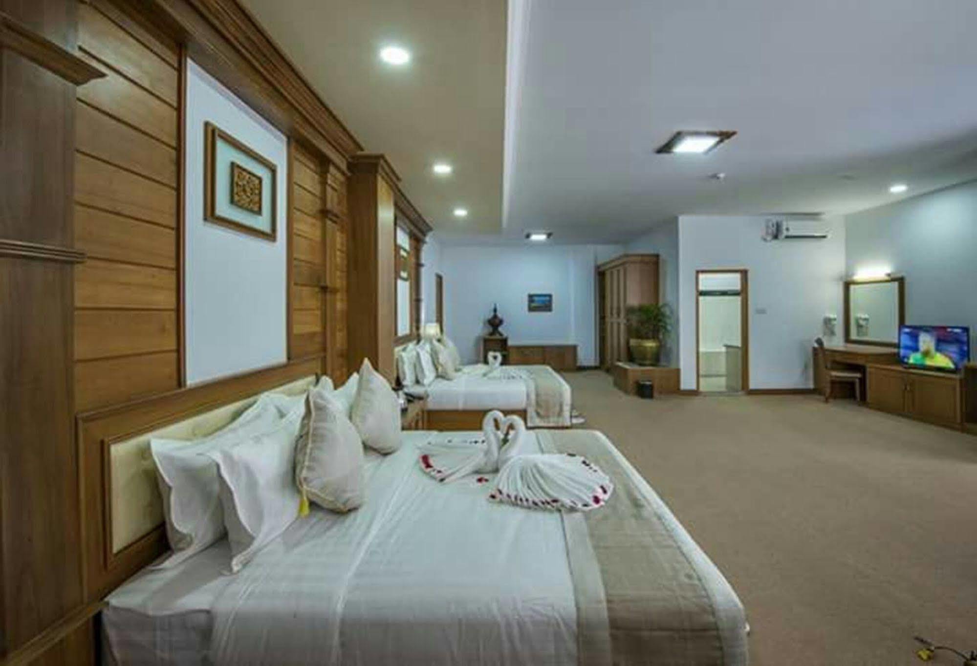 Hotel Shwe Nann Htike 핀우린 외부 사진